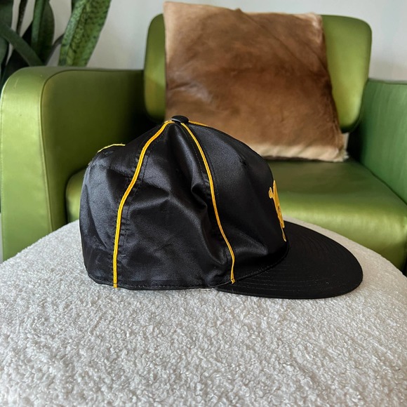 Pittsburgh Pirates Black Yellow Skull Baseball Hat Fitted NWT - Picture 3 of 5